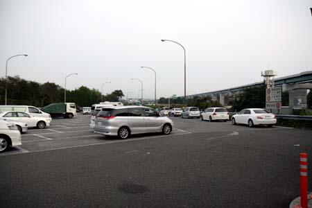 東名 駒門PA(上り) 駐車場