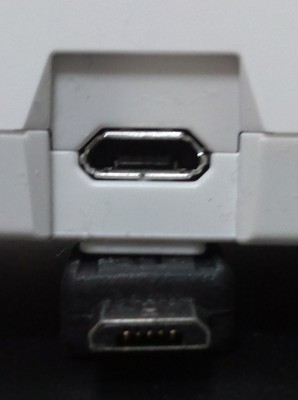 USBコネクター マイクロB