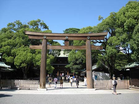 本殿前の鳥居