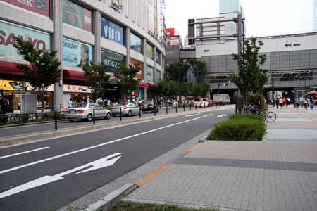 ヨドバシカメラ前から起点方向