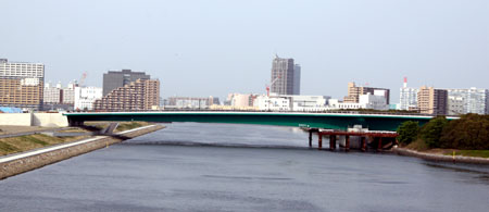 有明北橋から建設中の木遣り橋を望む 2006(平成18)年4月30日撮影