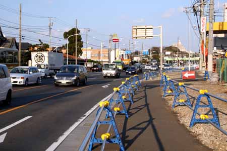 国道1号 原宿交差点手前工事中