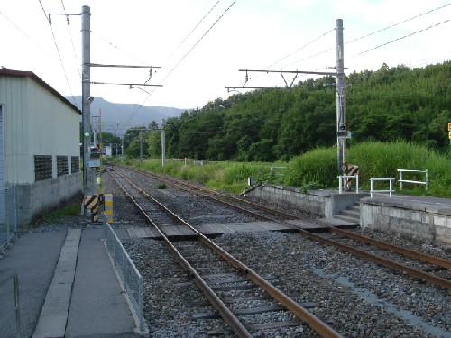 構内踏切・JR大糸線信濃木崎駅