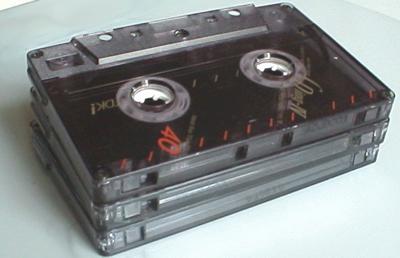 コンパクトカセットテープ媒体