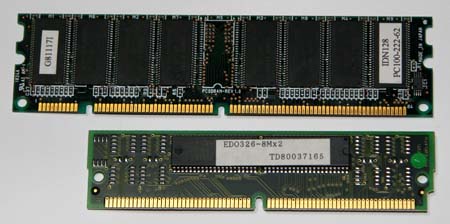 SIMM(下)とDIMM(上)