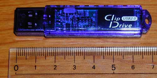 USBメモリーの例